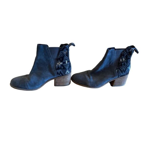TOMS women's Esme Bootie. Forged Iron Suede/Metallic Jacquard. Aztec. Size 9.5 - Picture 1 of 6